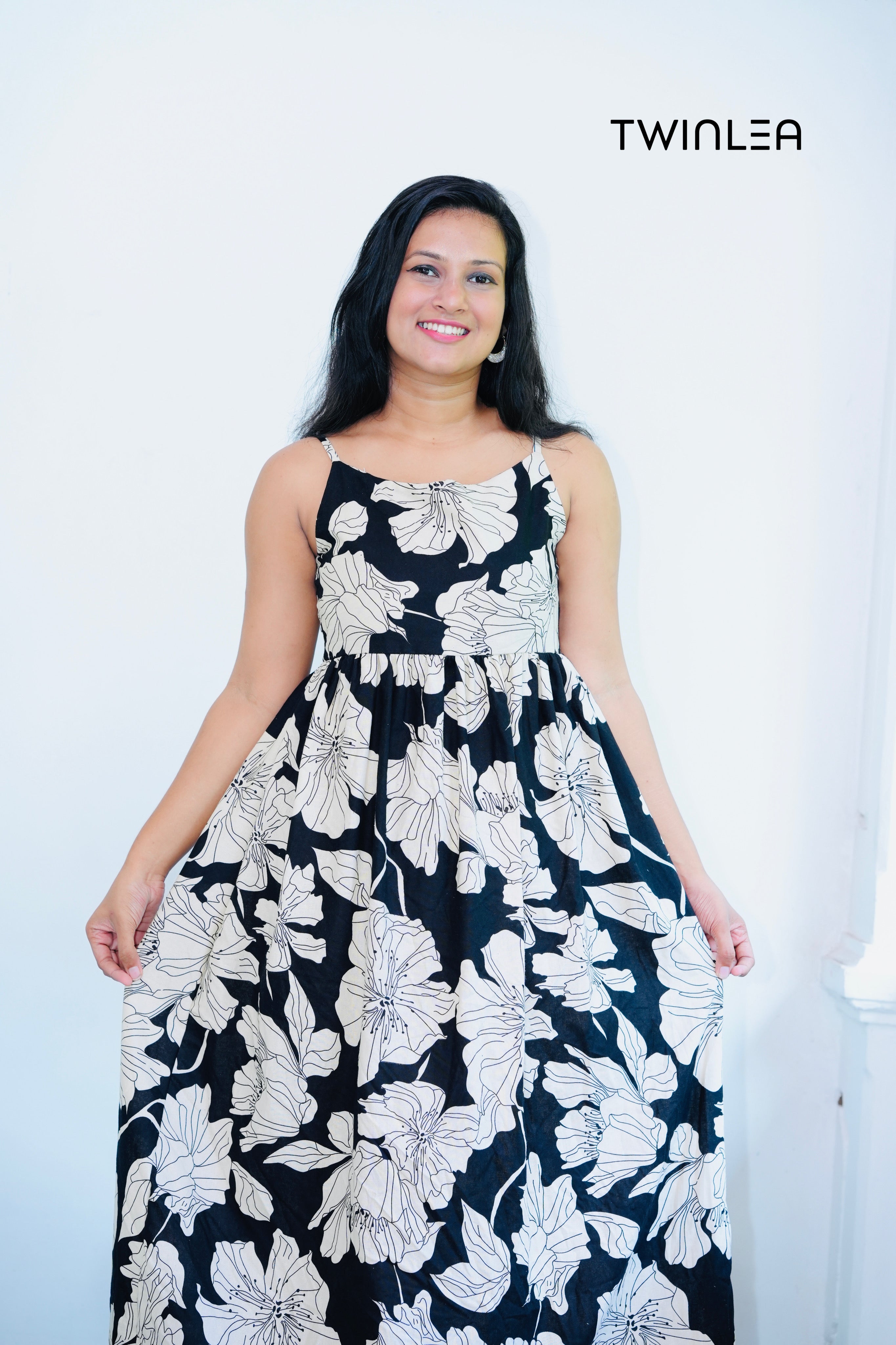 Floral Black & Cream Maxi Dress – Twinlea